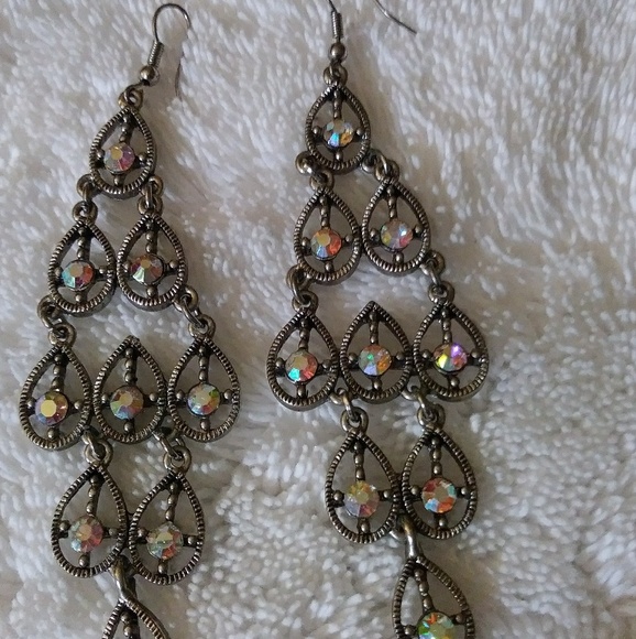 Vintage Silver Plated AB Crystal Earrings🌷 - Picture 4 of 4